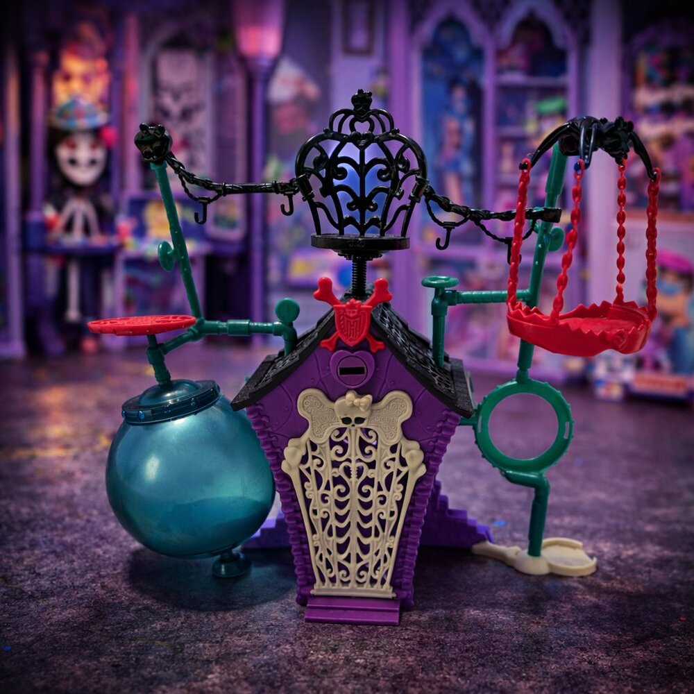 Monster High Pet Secret Creepers - Crypt Crescent Magic Playset